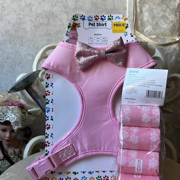 NWT female dog posh bundle: size medium: harness, bandanna, toy, waste holder - Picture 7 of 7